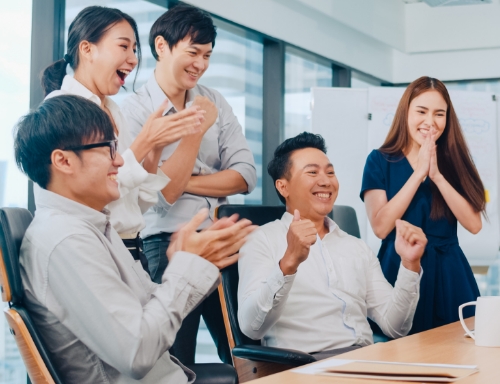 ��LEYU�پW�W�������L��