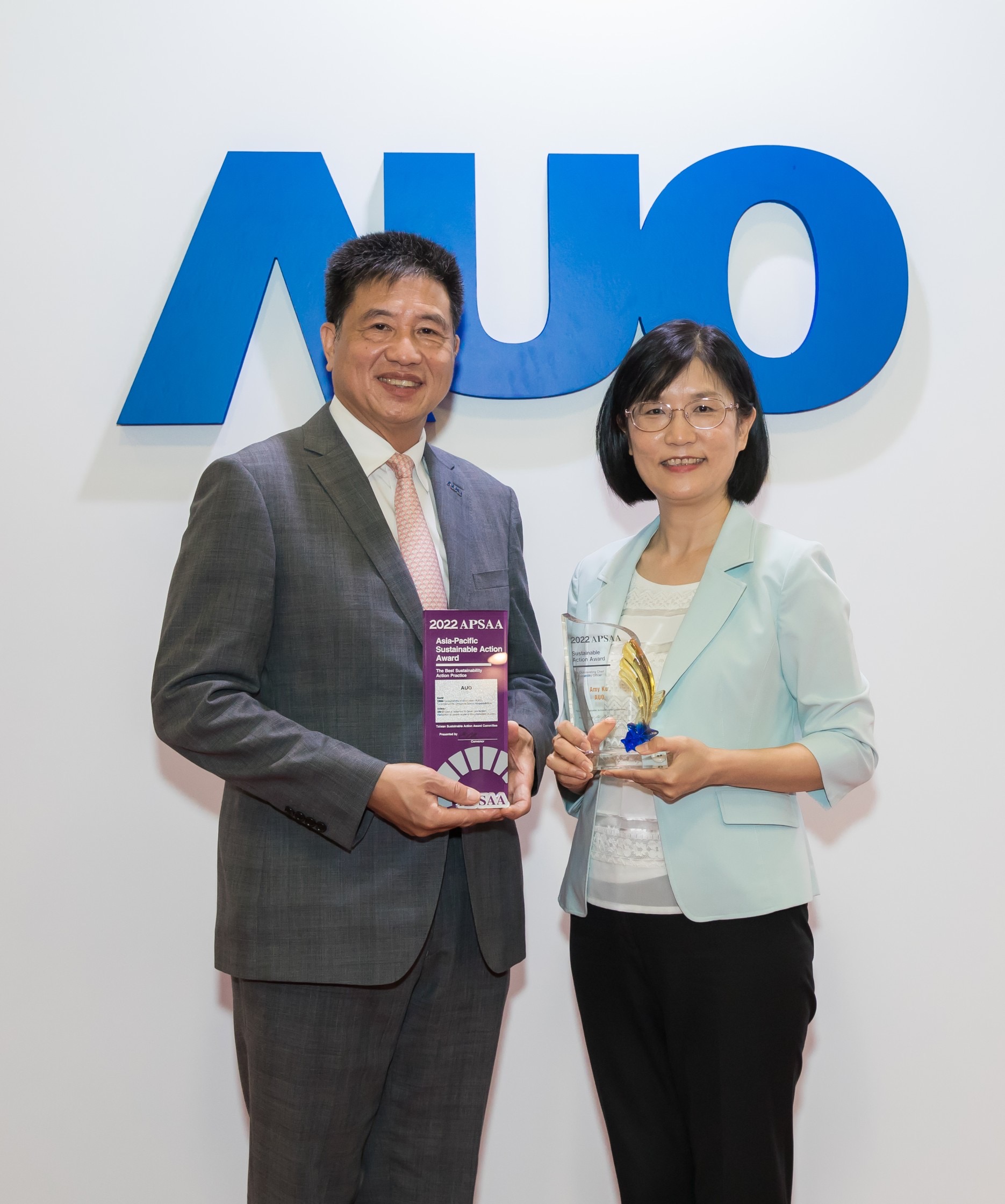 LEYU�پW(w��ng)�L�ډ|�����m(x��)�h(yu��n)���Ļ�ʯ��͸�^ESG�ߚ��ί�T���𲽌��`���m(x��)�����{(l��n)�D�����У�LEYU�پW(w��ng)������m(x��)�L�����A���I(l��ng)�Fꠡ��ƶ����L��Ŀ��(bi��o)��������������۱��F(xi��n)���@�á�피����m(x��)�L�����Ă��˪���s������LEYU�پW(w��ng)��늶����L�߈�(zh��)���L���p�ˣ��ң�LEYU�پW(w��ng)������m(x��)�L�����A��