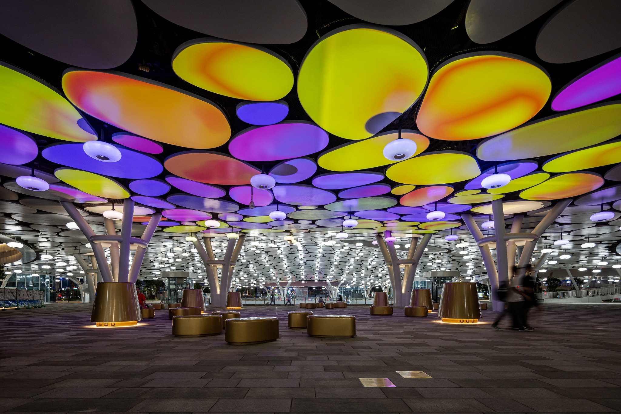 춡�Ⱦɫ�ʡ���Ʒ�У��������g�f��ˇ�g�Fꠌ�����܇վ����2700Ƭ�X�u녶�Ⱦ���_��ɫ�ʣ����O���O������Ӱܛ�w���ӵ��F���{У���_���⾀�ʴ_����녶���棬չ�F�Ӵ��c�⾳